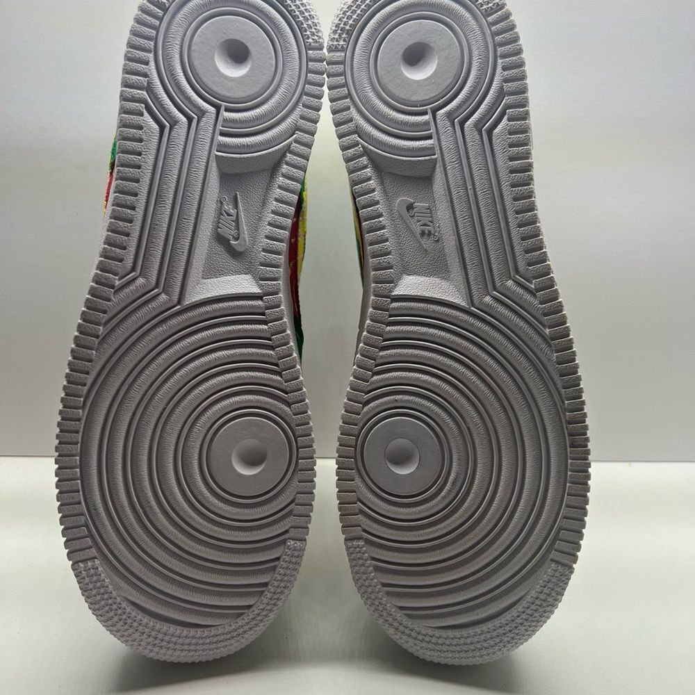 Custom Nike Air Force One - Picture 6 of 12